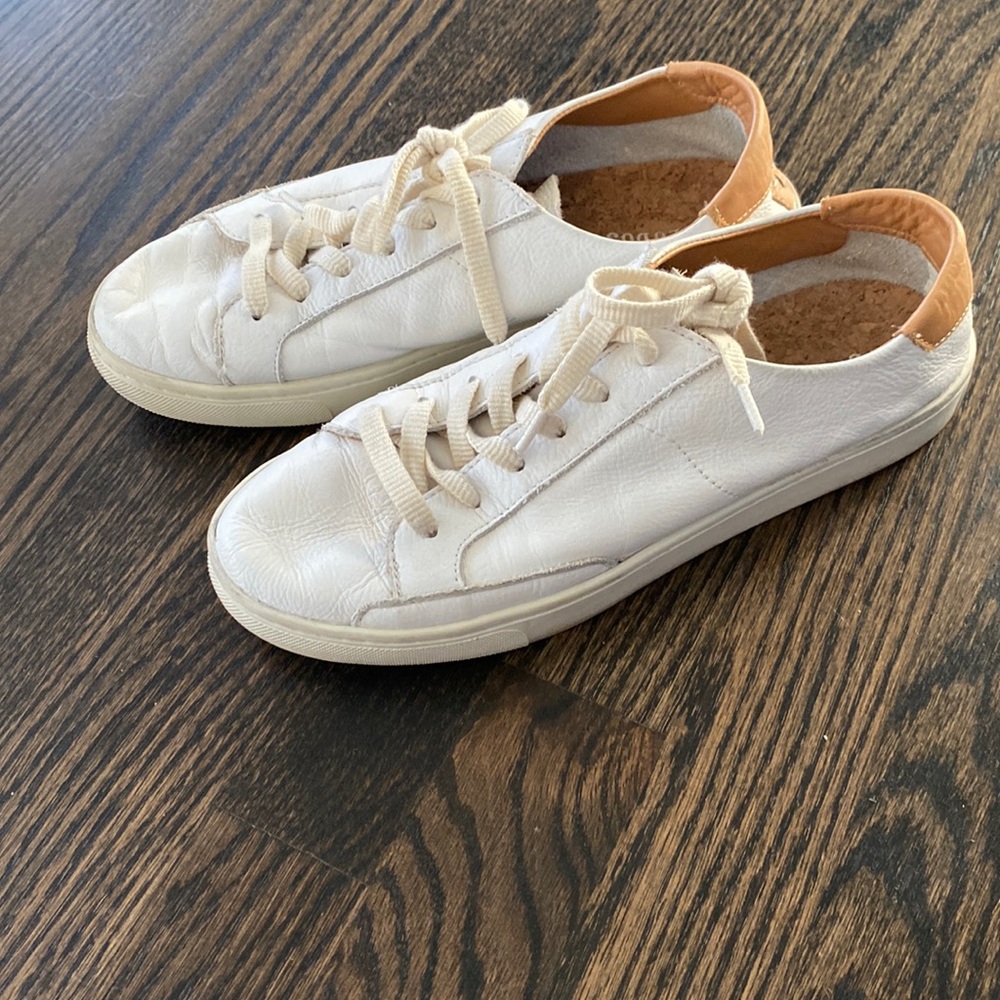 Size 8 Soludos Ibiza Leather Gym Shoe